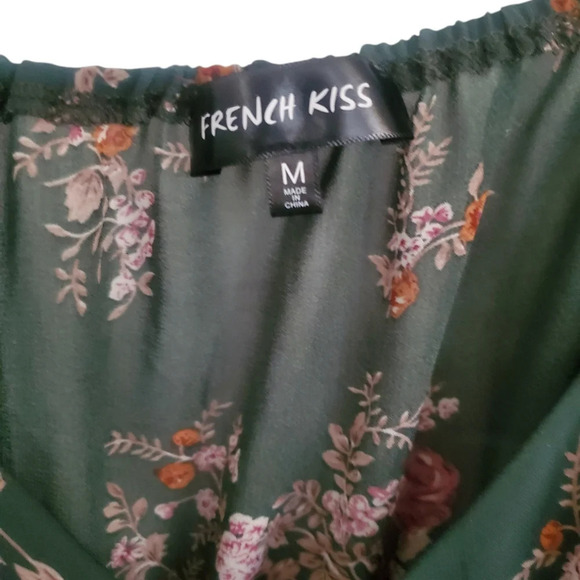 French Kiss floral v-neck baby doll blouse, size medium, with pockets - Picture 5 of 7